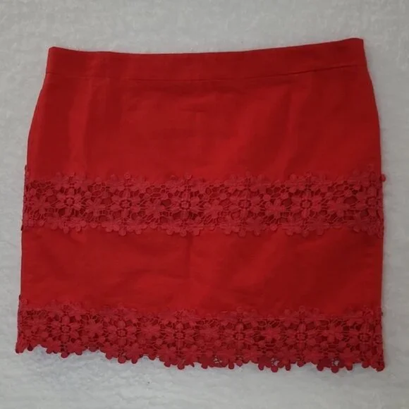 J Crew Red Crocheted Lace Trim Pencil Skirt size 12 - Picture 1 of 8